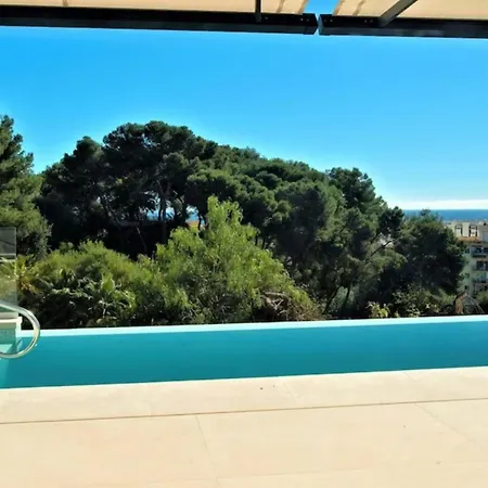 Villa A Maria De 4 Dormitorios